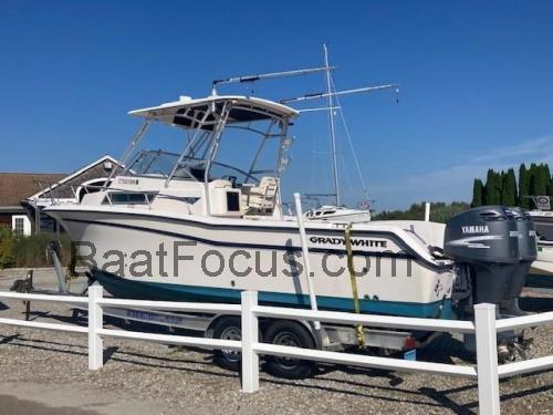 Grady White 268 Islander Spesifikasjoner og anmeldelser